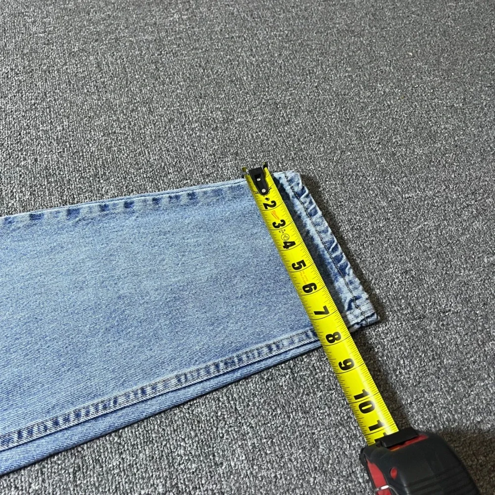 Vintage Levis 550 Relaxed Fit Tapered Leg Jeans 36x32 Blue Light Wash 90s USA
